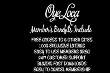 Andrea Shaking Her Ass And Fucking A Newly Met Guy