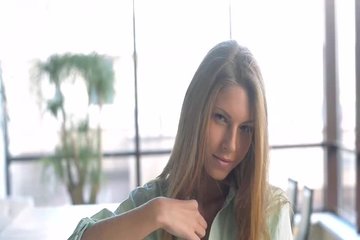 Sexy Sonya needs some pussy action