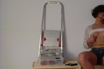 Laura Neat plays with her hairy pussy