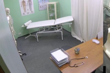 Czech Doctor Makes Sexy Patient With Amazing Tits Squirt For The First Time - Amateur Sex Video
