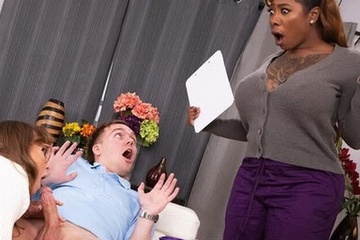 [Oopsie] GoGo FukMe, Cyndi Sinclair - Granny Dearest