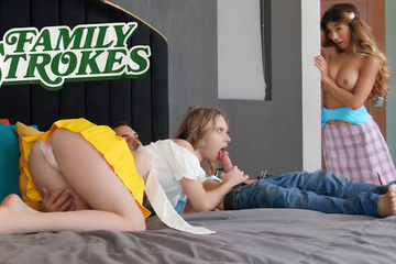 [FamilyStrokes] Anya Olsen, Clara Trinity - My BFFs Secret Plan