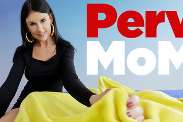 [PervMom] Sienna Rae - How To Handle A Boner