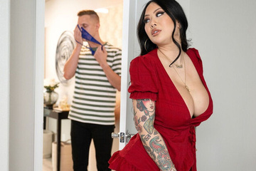 [Brazzers] Connie Perignon - I Need Privacy Except In The Shower