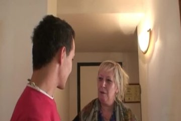 Old Granny Is Banged By An Young Pickuper